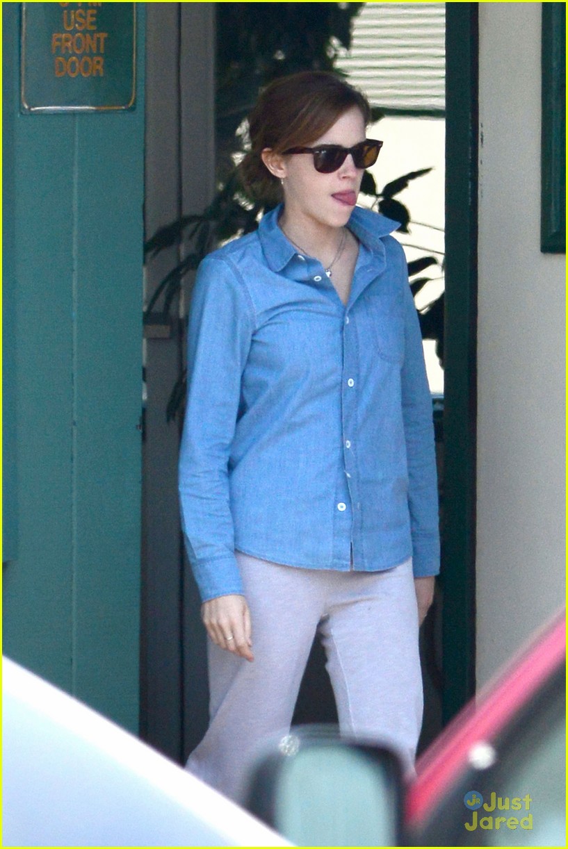 Emma Watson: 'The Carrie Diaries' Is My Guilty Pleasure!