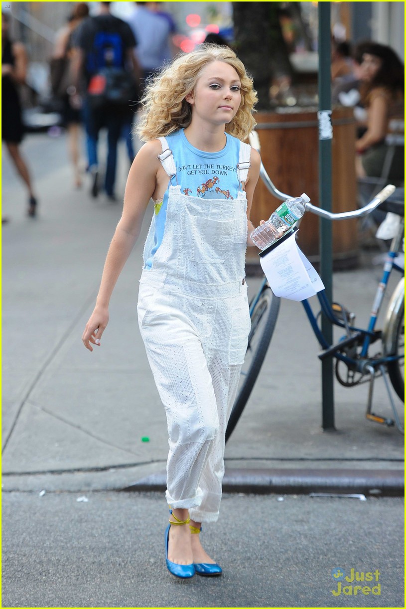 AnnaSophia Robb & Austin Butler: 'Carrie Diaries' Filming with Lindsey Gort!