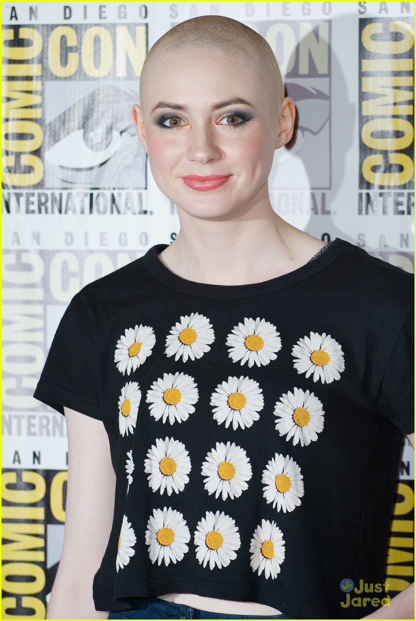 Karen Gillan Shaves Head for 'Guardians Of The Galaxy'!
