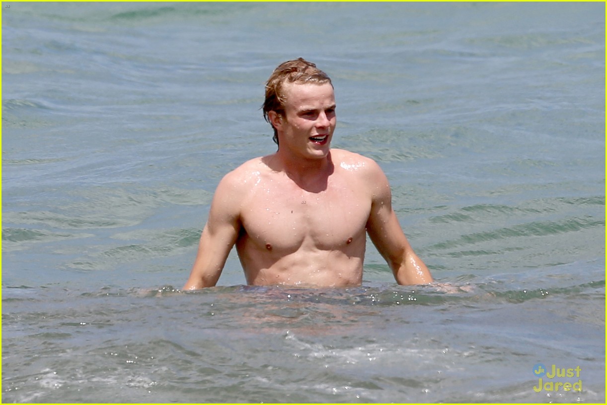Lucy Hale: More Maui Fun with Shirtless Graham Rogers!