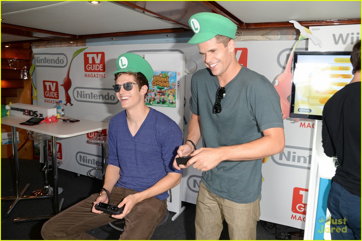 'Teen Wolf' Cast Hit Comic-Con 2013; Reveal Winter Premiere Date & Trailer