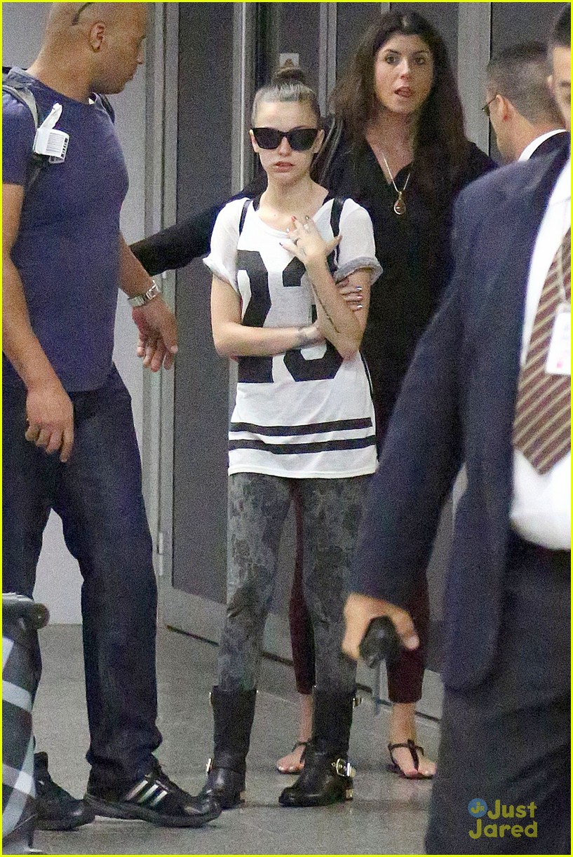 Cher Lloyd: Rio Airport Arrival