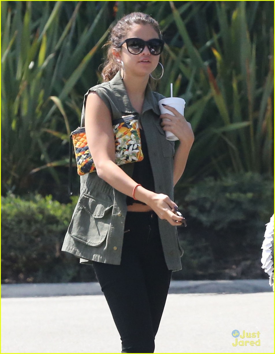 Selena Gomez: Family Time with Baby Gracie!