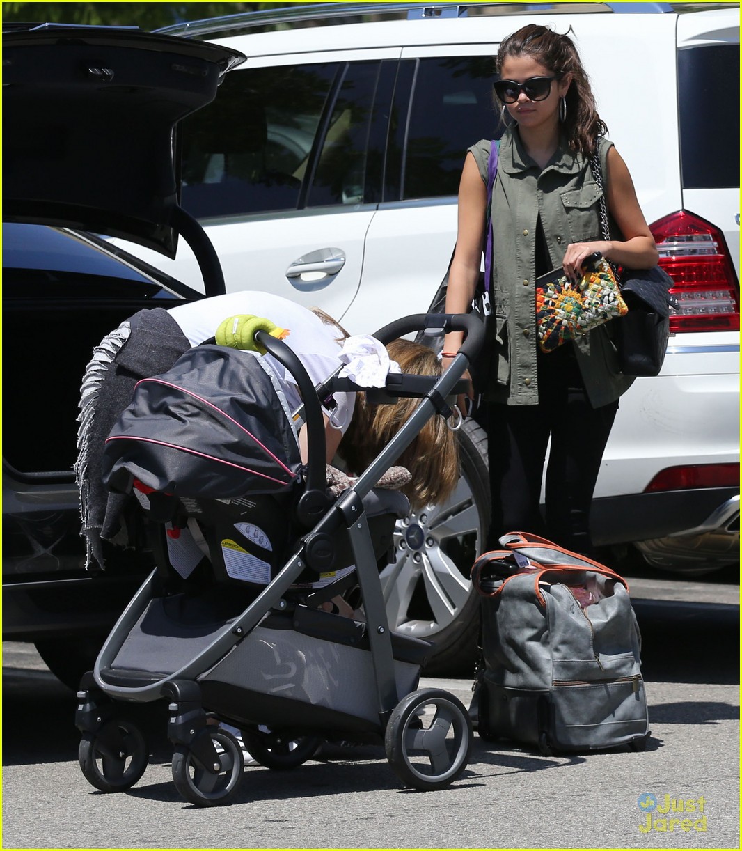 Selena Gomez: Family Time with Baby Gracie!