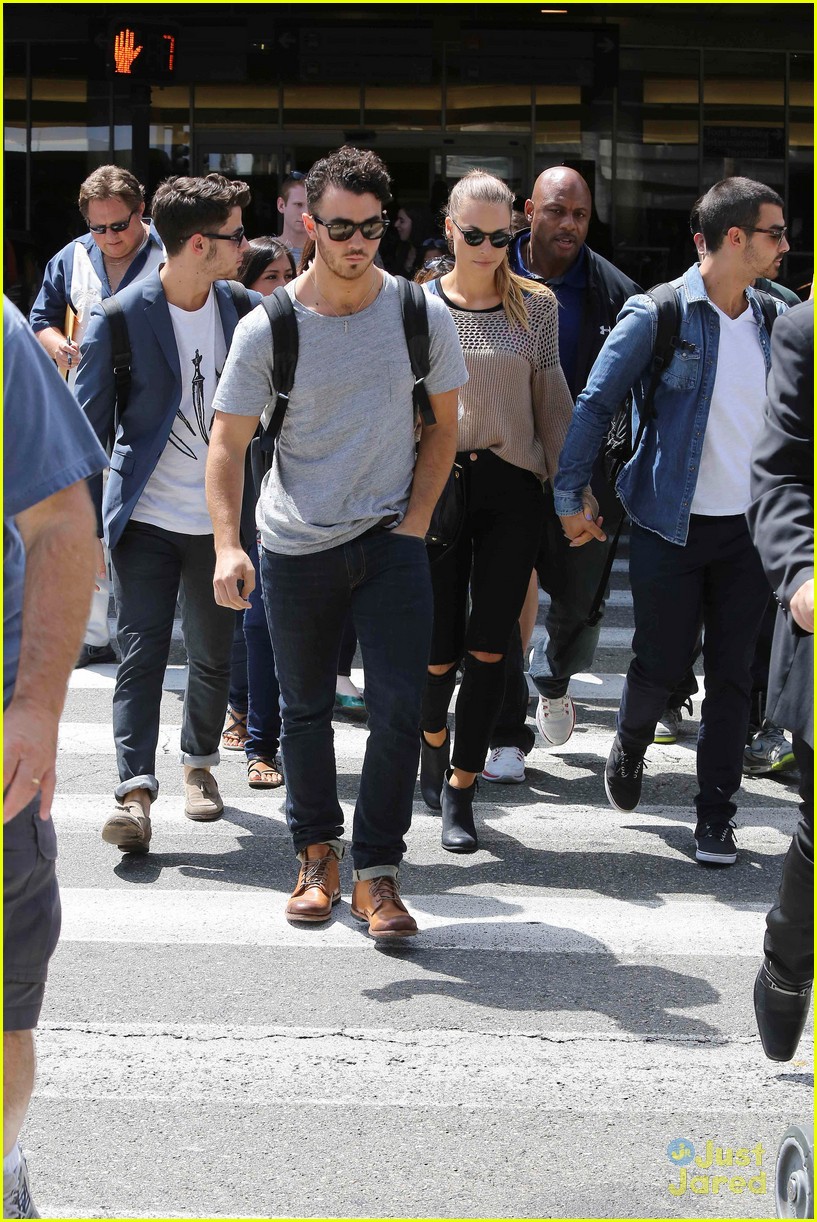 Jonas Brothers: LAX Arrival After Dallas Kidd Kraddick's Memorial Service
