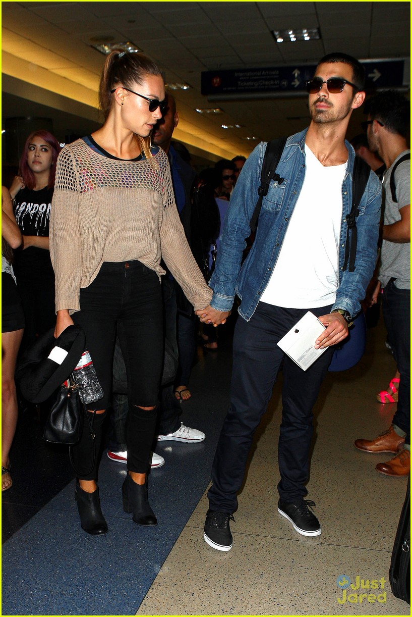 Jonas Brothers: LAX Arrival After Dallas Kidd Kraddick's Memorial Service