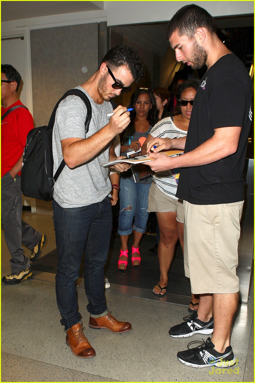 Jonas Brothers: LAX Arrival After Dallas Kidd Kraddick's Memorial Service