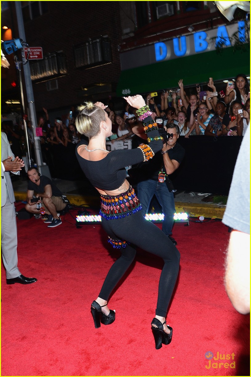 Miley Cyrus - MTV VMAs 2013