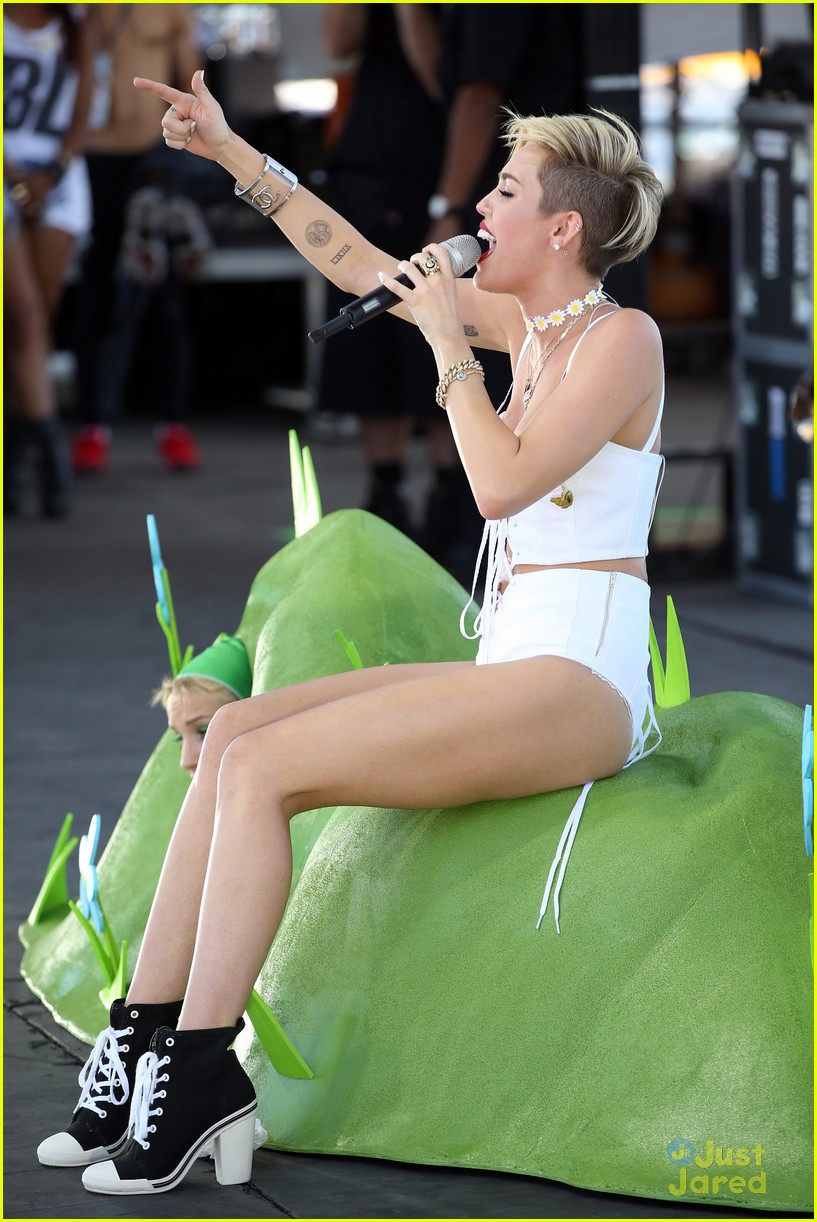 Miley Cyrus Goes Sheer for iHeartRadio Festival!
