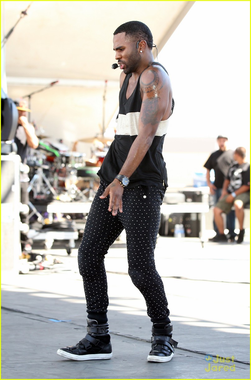 Jordin Sparks & Jason Derulo: Birthday Cake After iHeartRadio Festival!