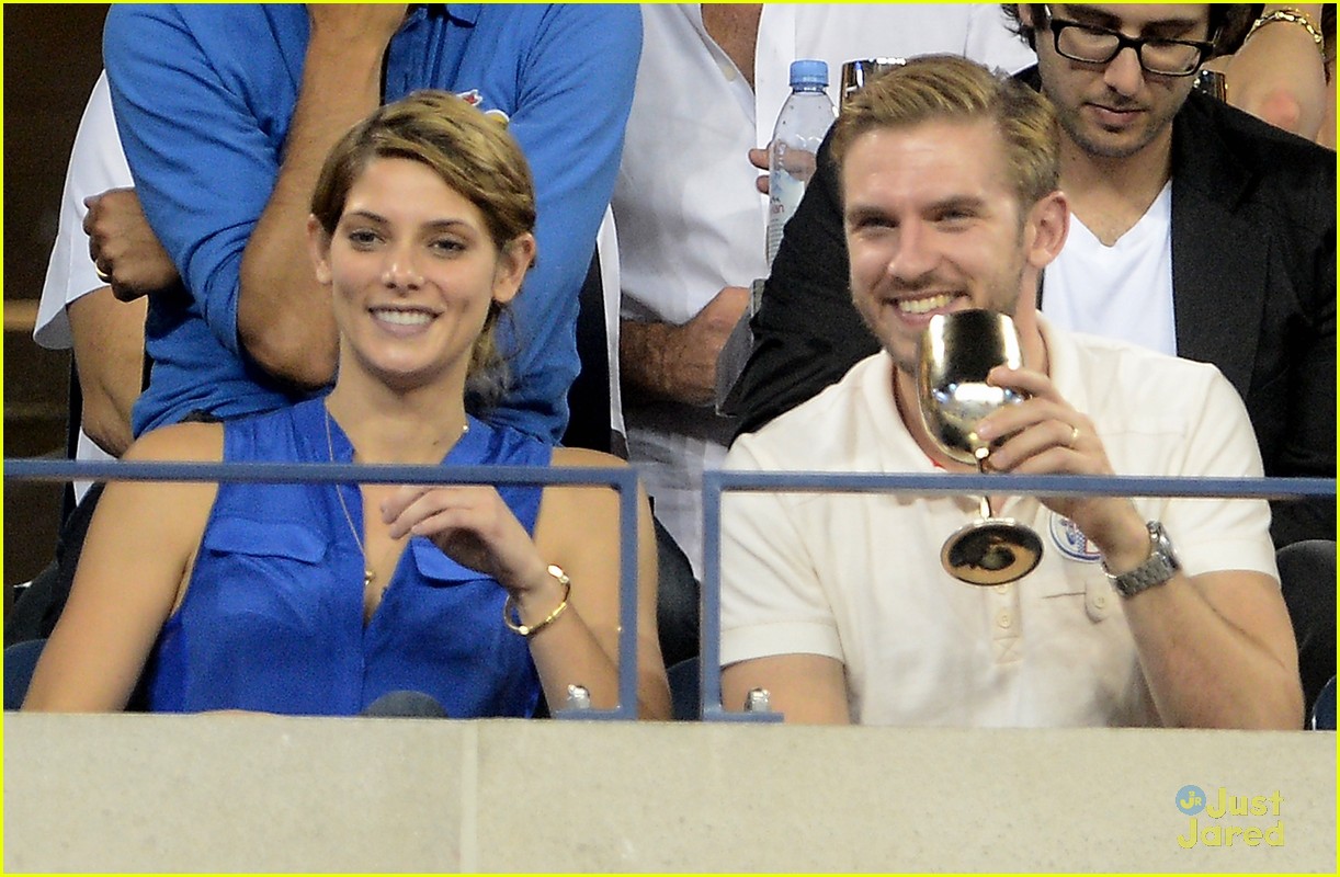Ashley Greene & Graham Phillips: US Open Pair!