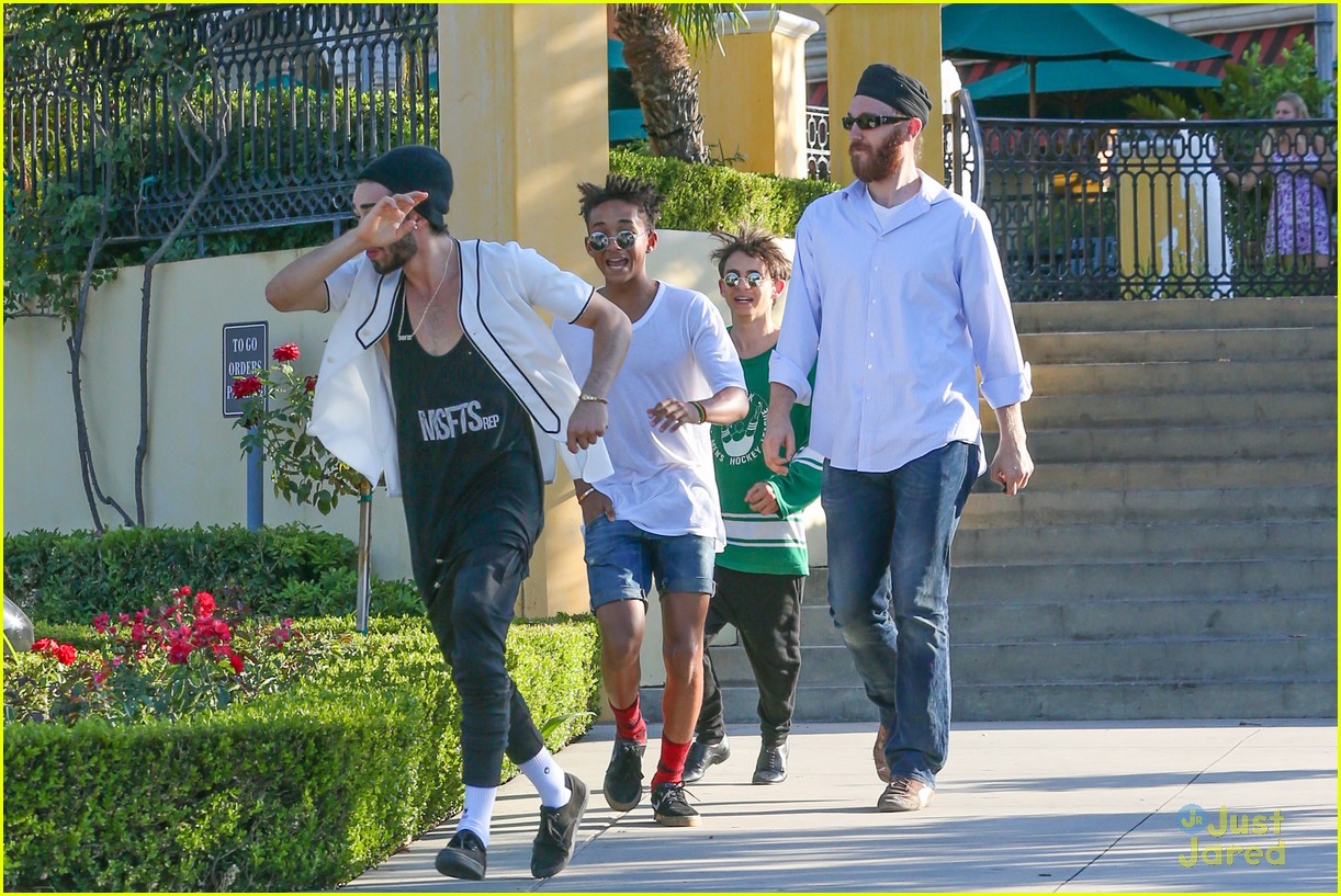 Jaden Smith: Sushi Stop with Moises Arias