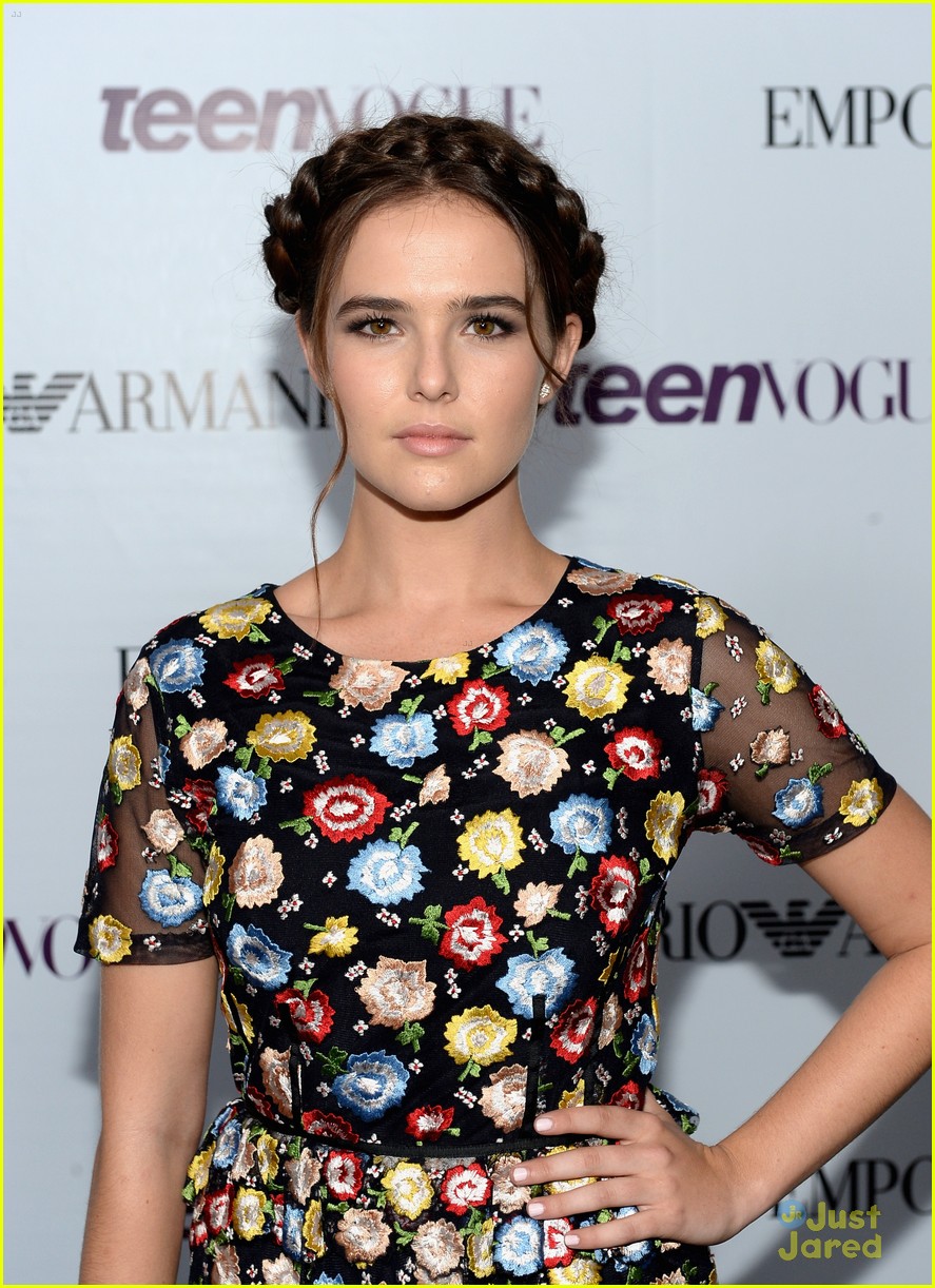 Sarah Hyland & Zoey Deutch - Teen Vogue Young Hollywood Party 2013