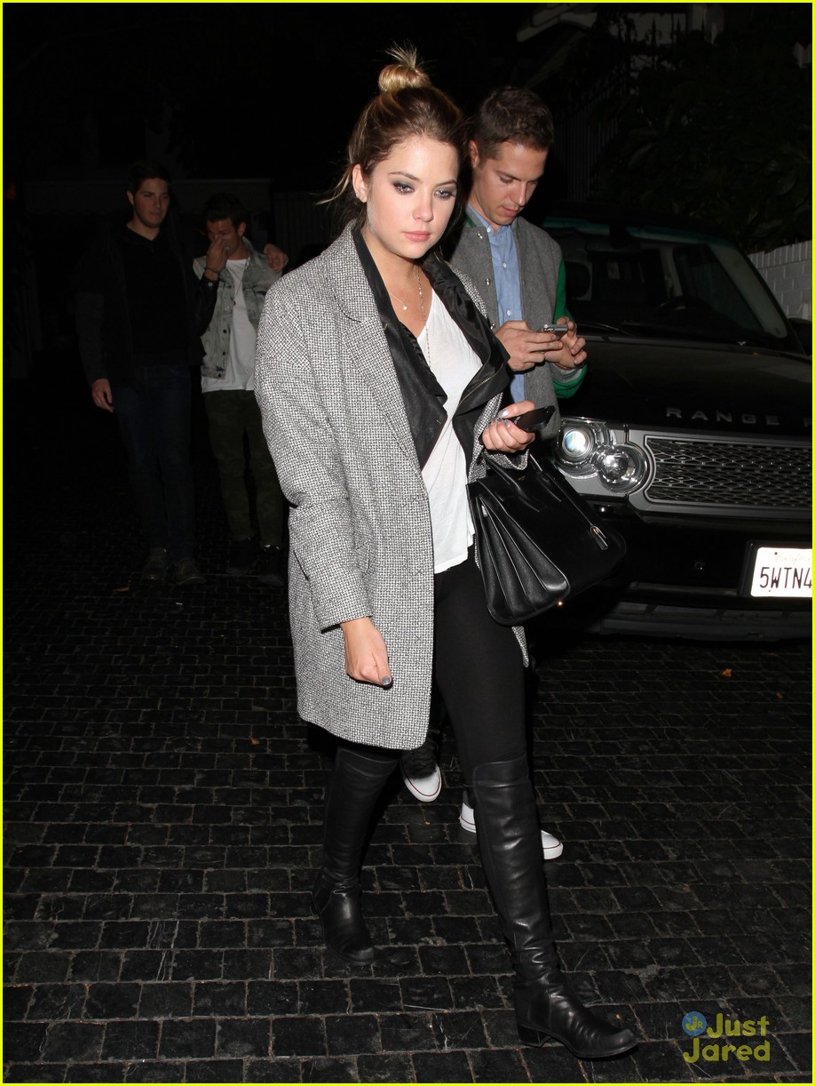 Ashley Benson: Late Night Dinner at Laurel Tavern