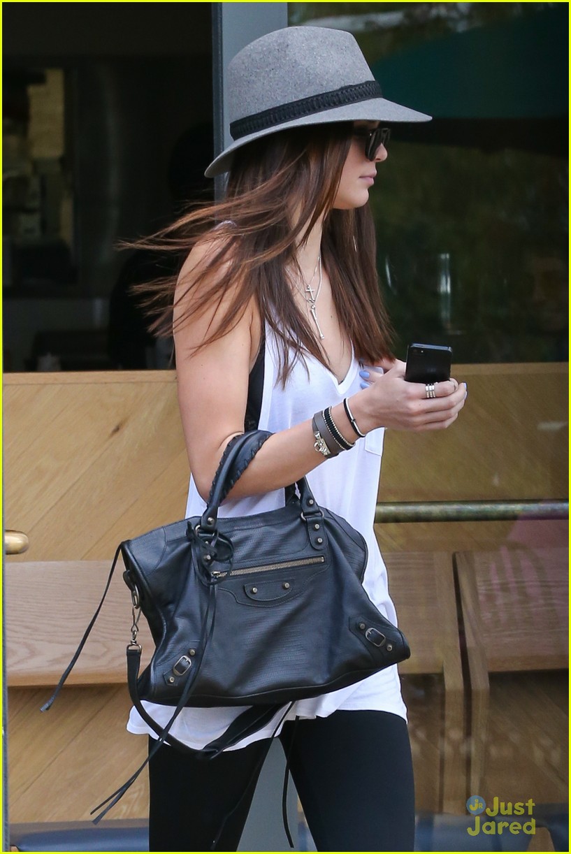 Kylie Jenner & Jaden Smith: Sushi Stop with Kendall & Willow!