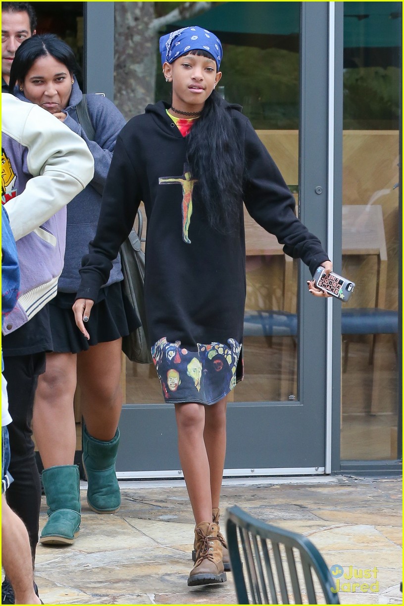 Kylie Jenner & Jaden Smith: Sushi Stop with Kendall & Willow!