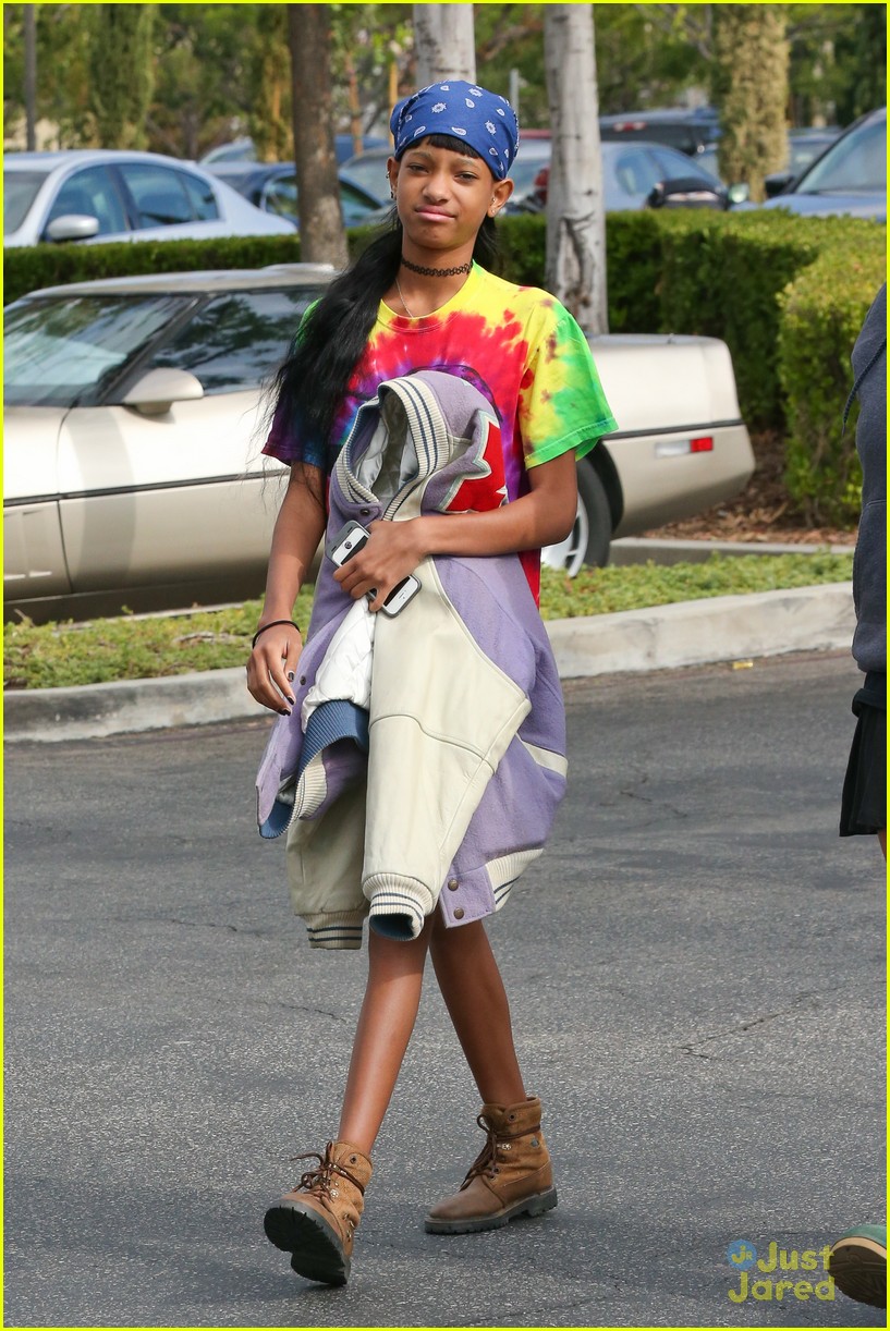 Kylie Jenner & Jaden Smith: Sushi Stop with Kendall & Willow!