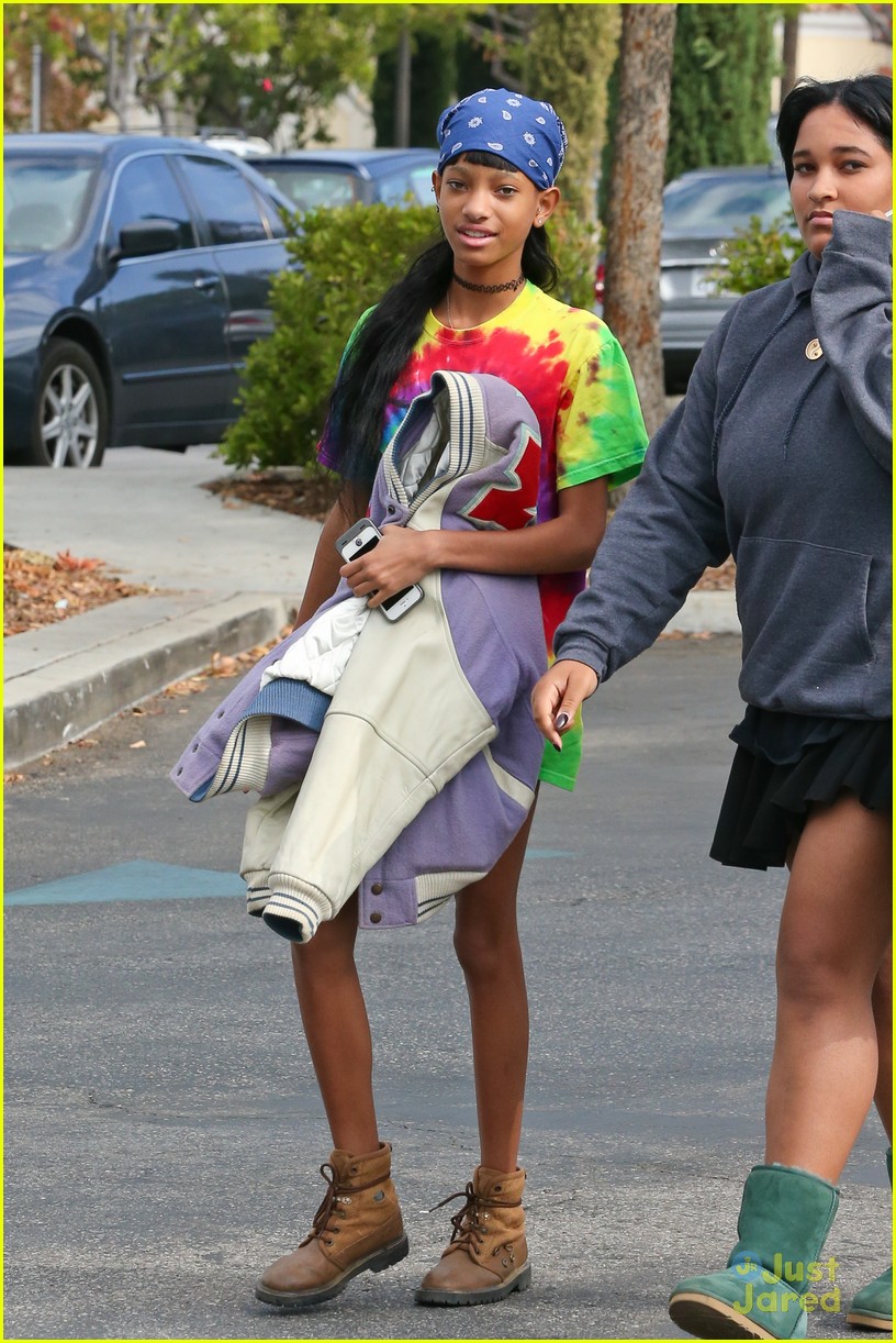 Kylie Jenner & Jaden Smith: Sushi Stop with Kendall & Willow!
