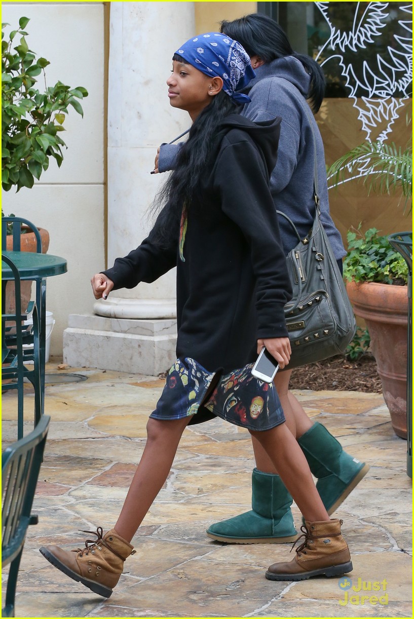 Kylie Jenner & Jaden Smith: Sushi Stop with Kendall & Willow!