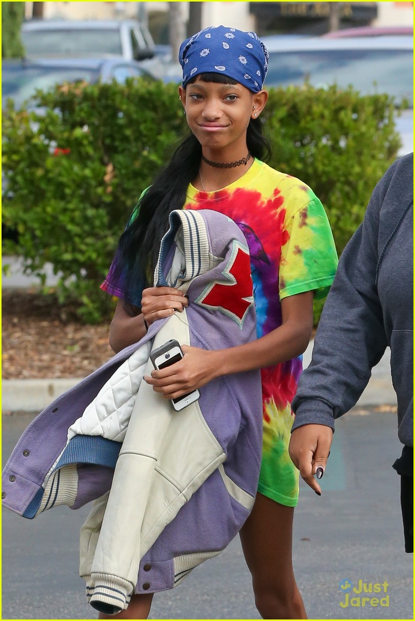 Kylie Jenner & Jaden Smith: Sushi Stop with Kendall & Willow!