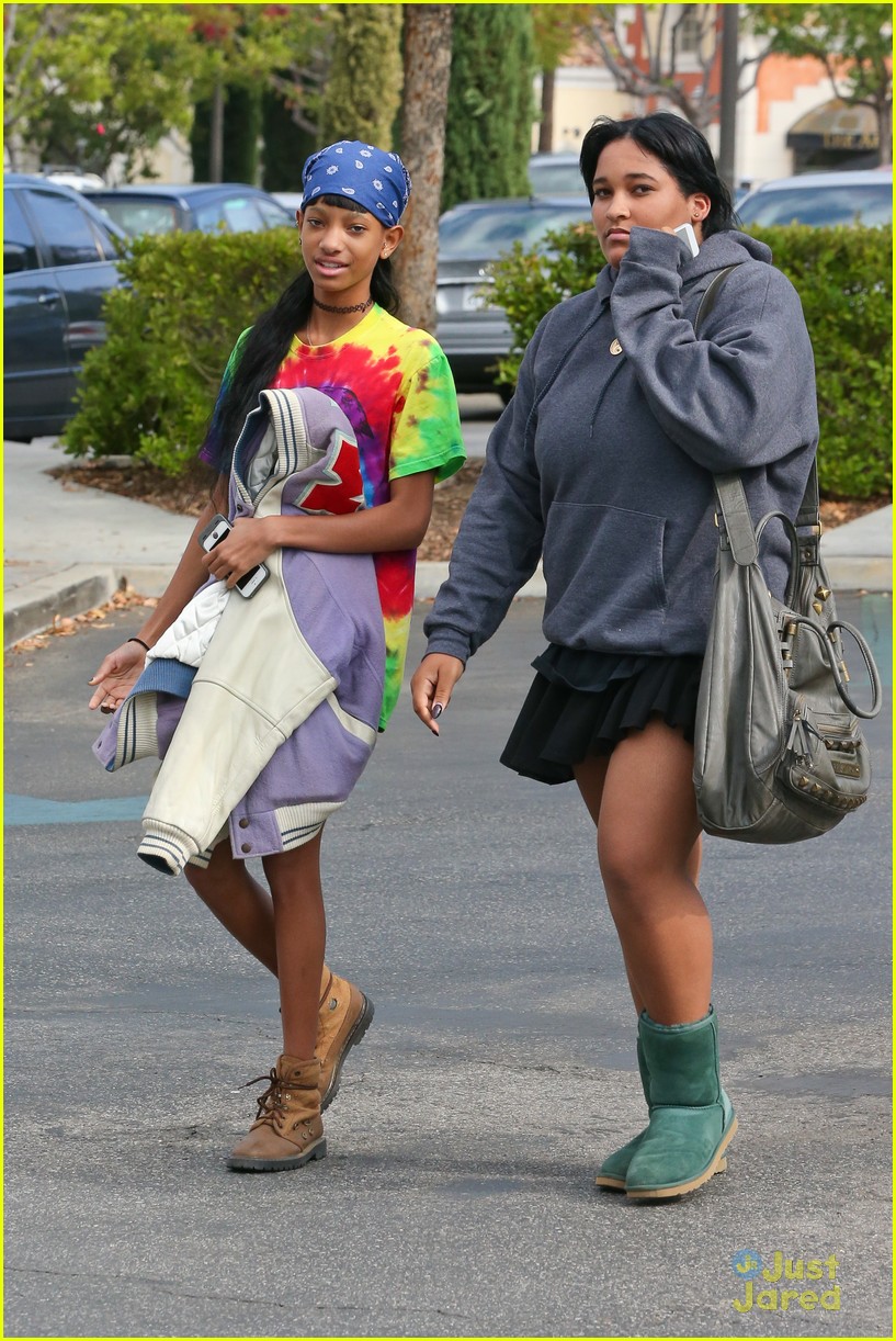 Kylie Jenner & Jaden Smith: Sushi Stop with Kendall & Willow!