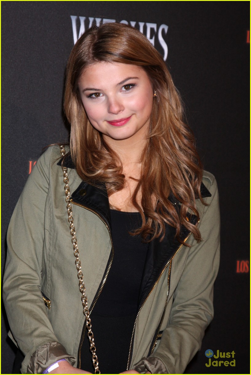Stefanie Scott & Willow Shields: Haunted Hayride Premiere Night