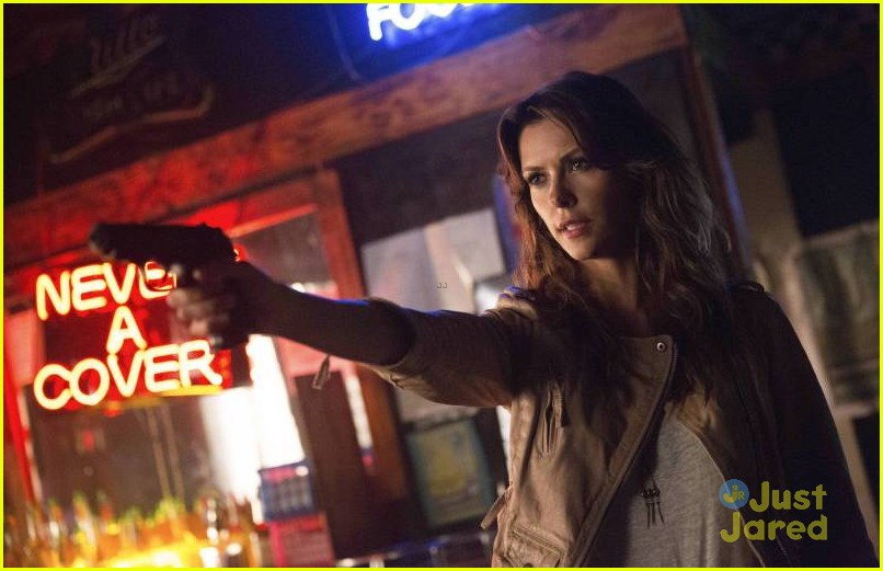 Nina Dobrev & Ian Somerhalder: The Vampire Diaries 'Original Sin' Episode Stills!