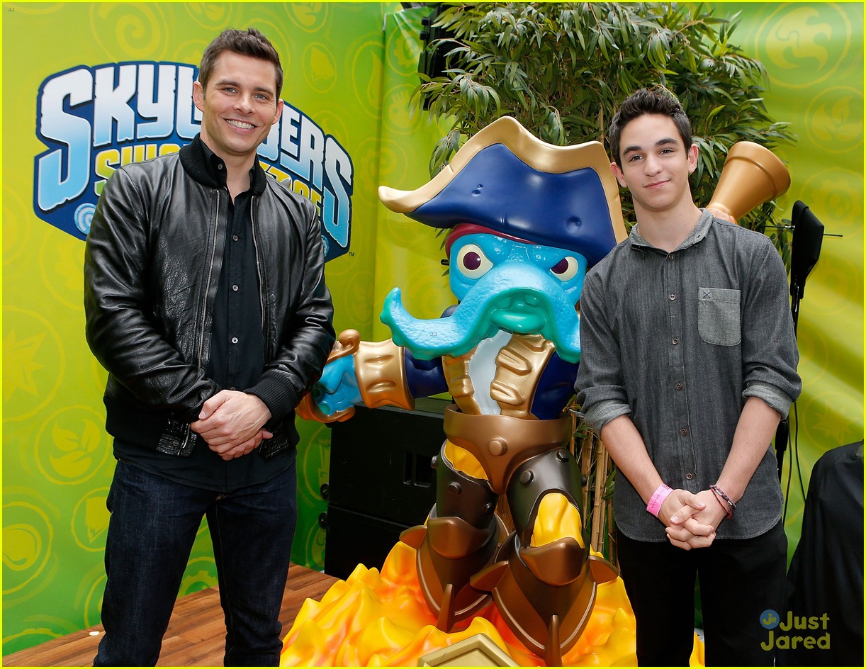 Zachary Gordon: 'SWAPtoberfest' in Time Square