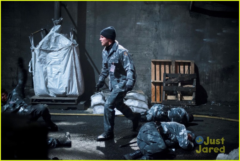 Colton Haynes: 'Keep Your Enemies Closer' on 'Arrow' - See The Pics & Clip!