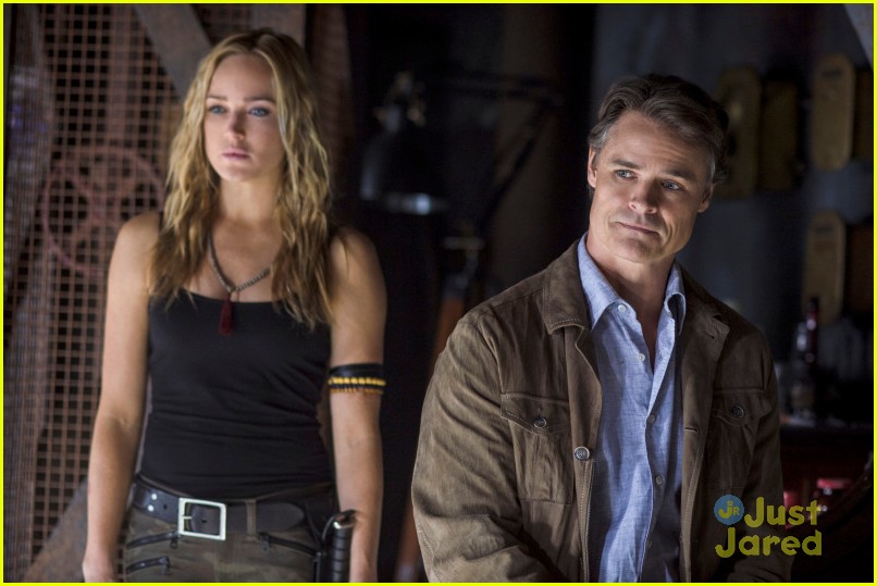 Colton Haynes: 'Keep Your Enemies Closer' on 'Arrow' - See The Pics & Clip!