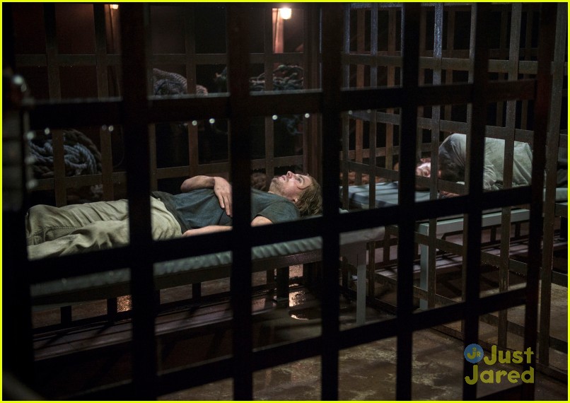 Colton Haynes: 'Keep Your Enemies Closer' on 'Arrow' - See The Pics & Clip!