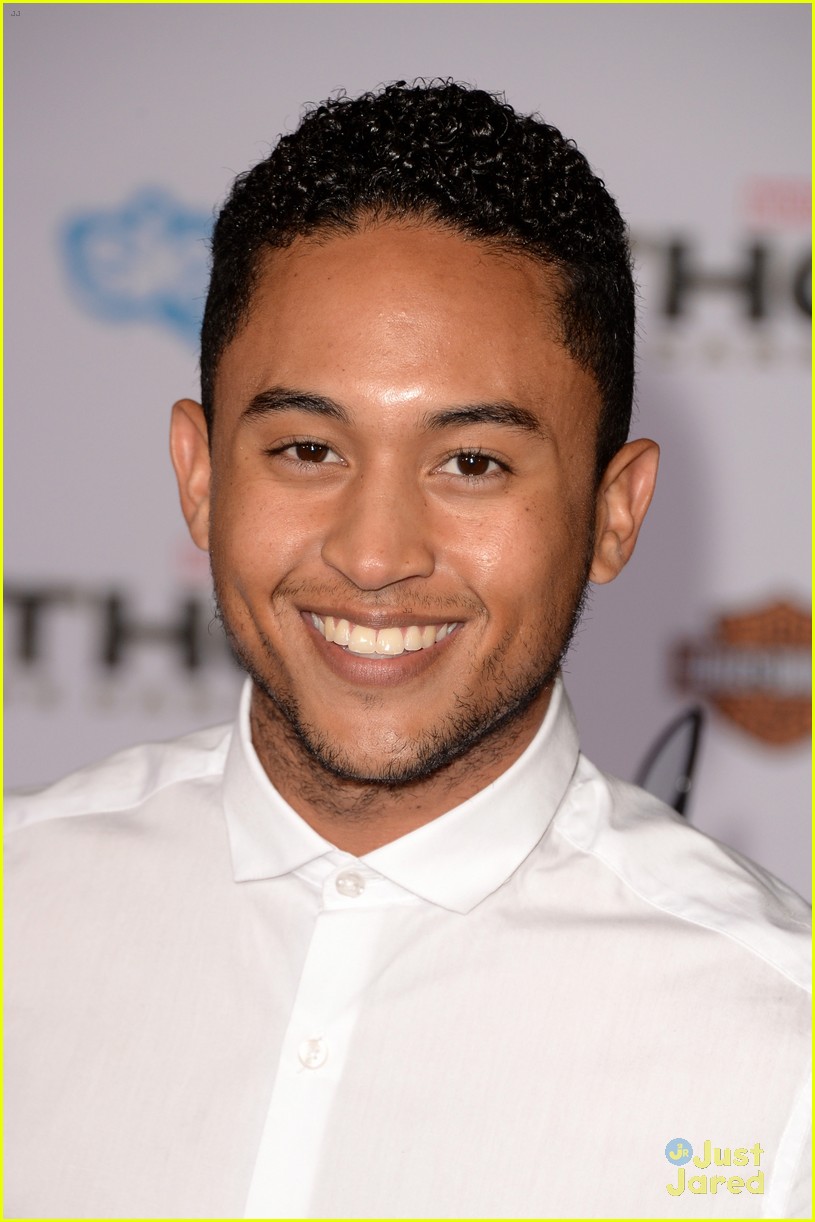 Chelsea Kane & Tahj Mowry: 'Thor 2' Premiere with Derek Theler!