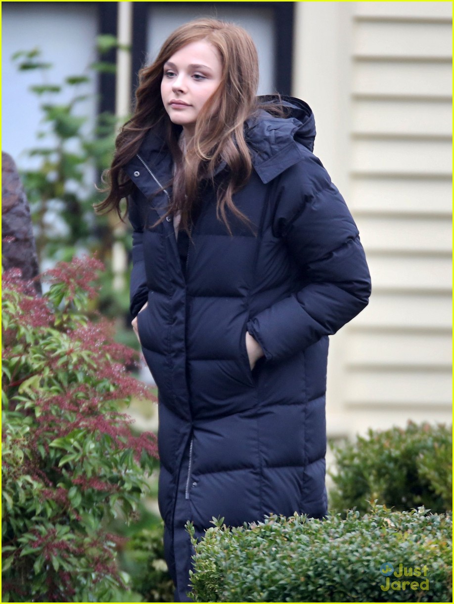 Chloe Moretz: Happy Halloween From a Film Set!