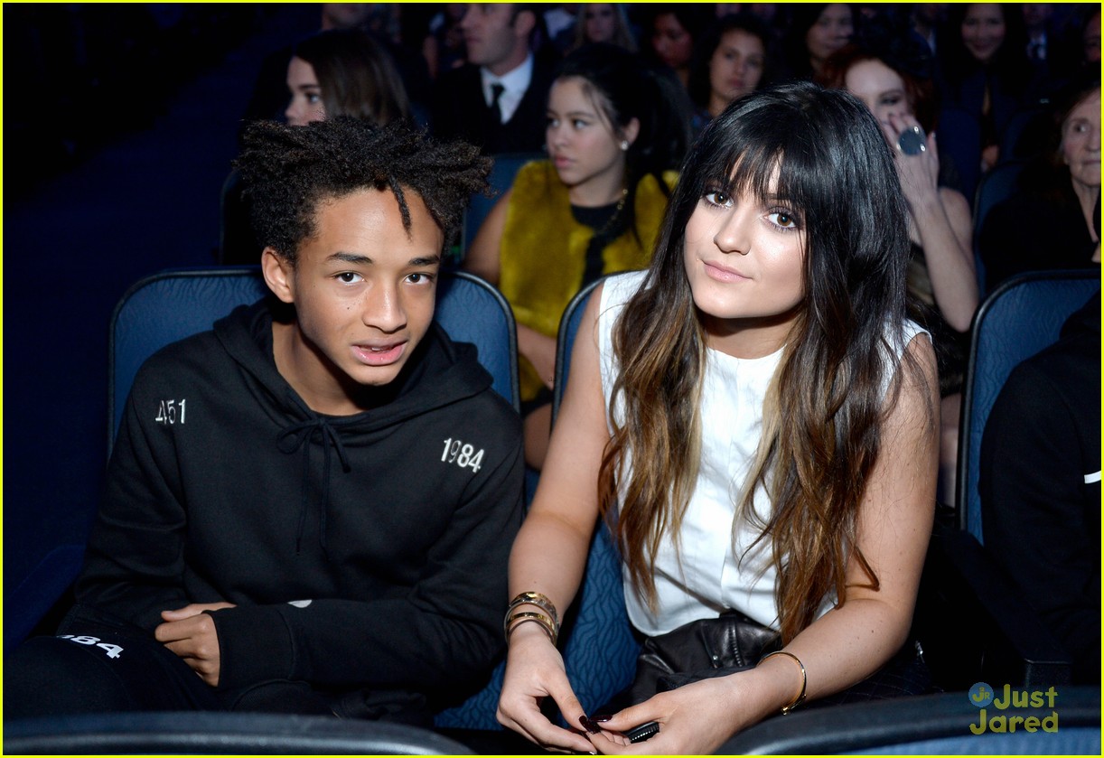 Kylie Jenner & Jaden Smith: AMAs Couple!