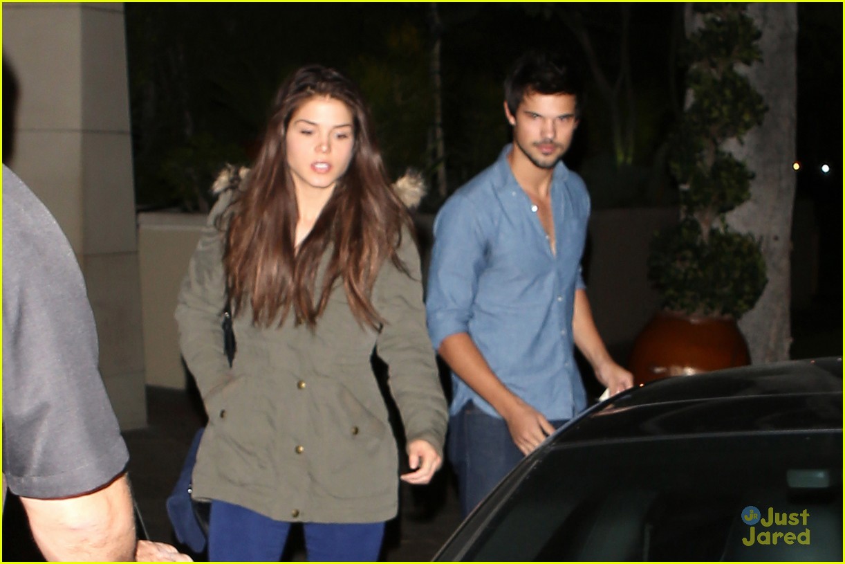 Taylor Lautner: Dinner Date with Marie Avgeropoulos!