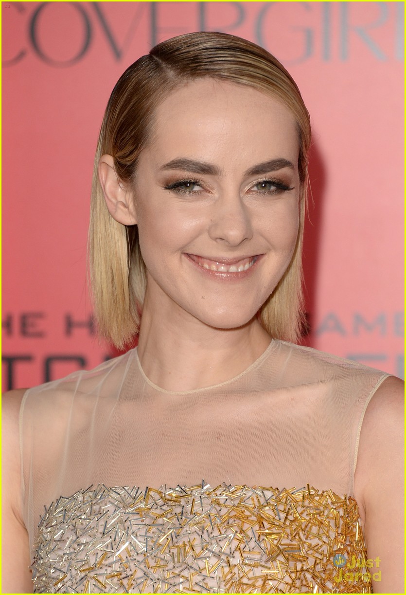 Jena Malone: Sheer Gold at 'Hunger Games: Catching Fire' L.A. Premiere