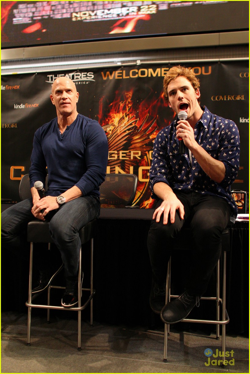 Jena Malone & Sam Claflin: Catching Fire Victory Tour Stop in Minnesota!