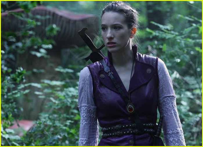 Sophie Lowe: New 'Wonderland' Tonight!