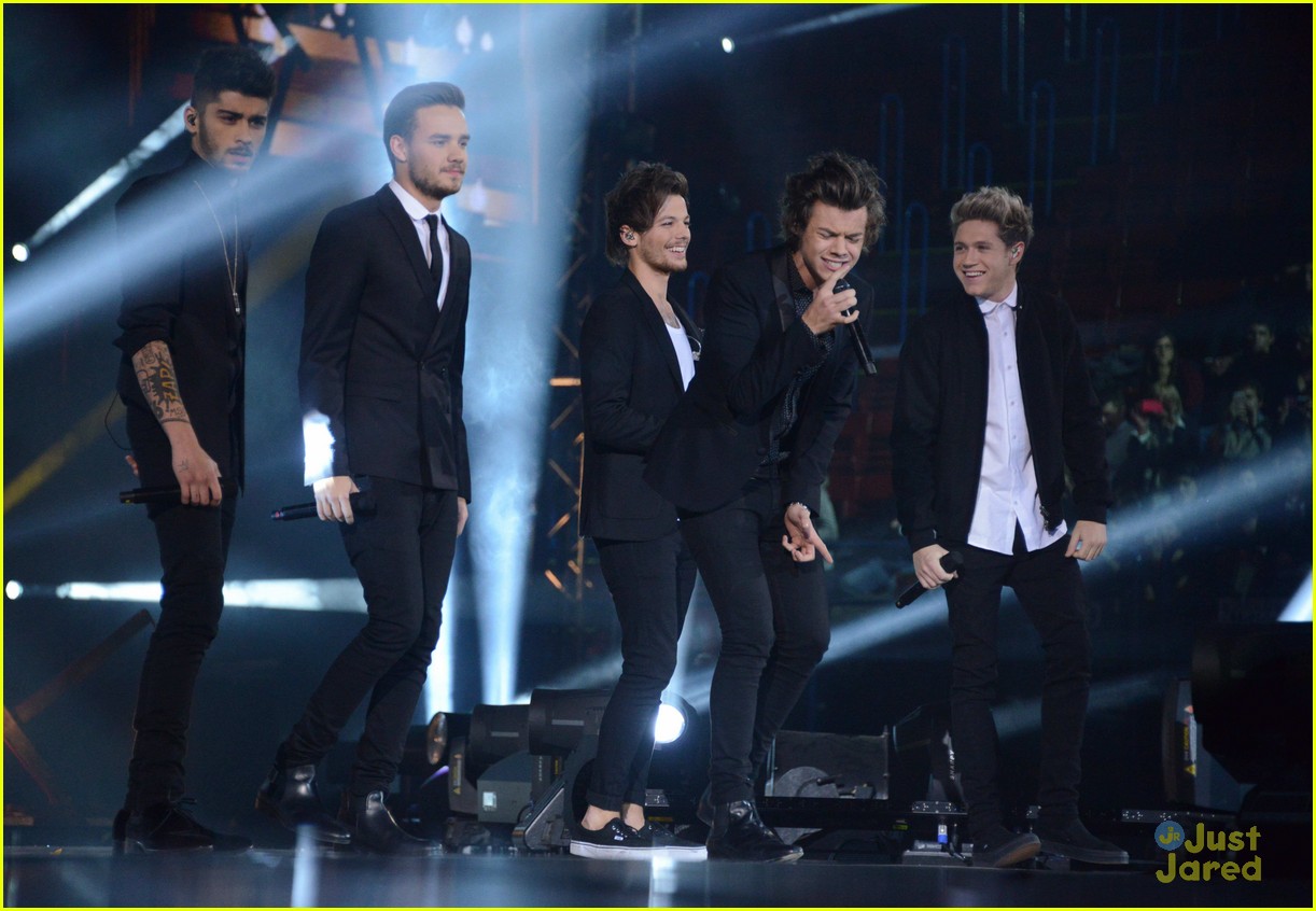 One Direction: 'Story Of My Live' on 'X Factor' - Watch Now!