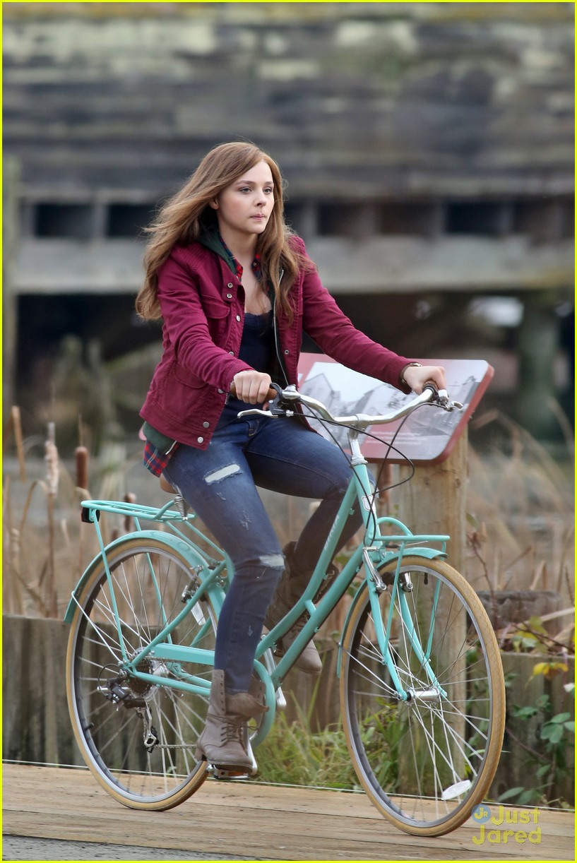 Chloe Moretz Films 'If I Stay' Bike Ride