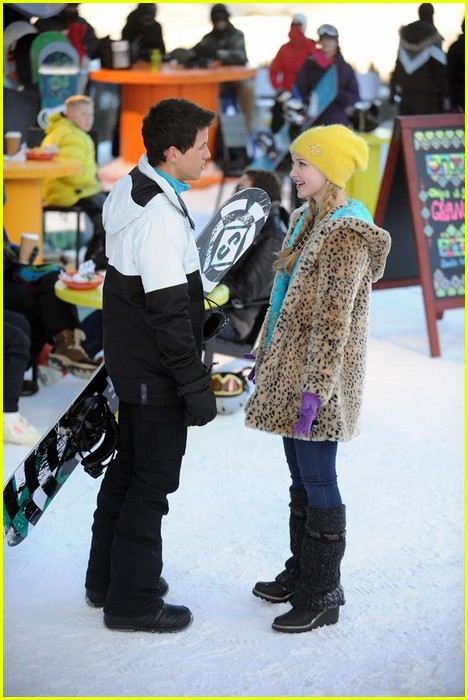 Dove Cameron & Luke Benward: 'Cloud 9' Premieres January 17th!