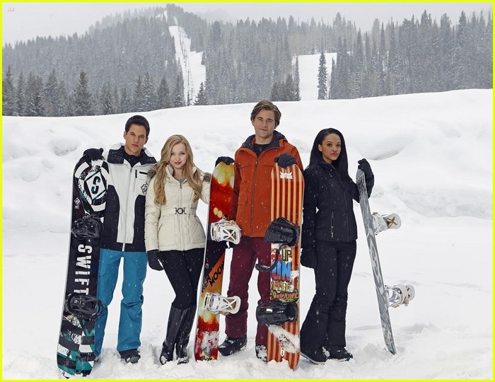 Dove Cameron & Luke Benward: 'Cloud 9' Premieres January 17th!