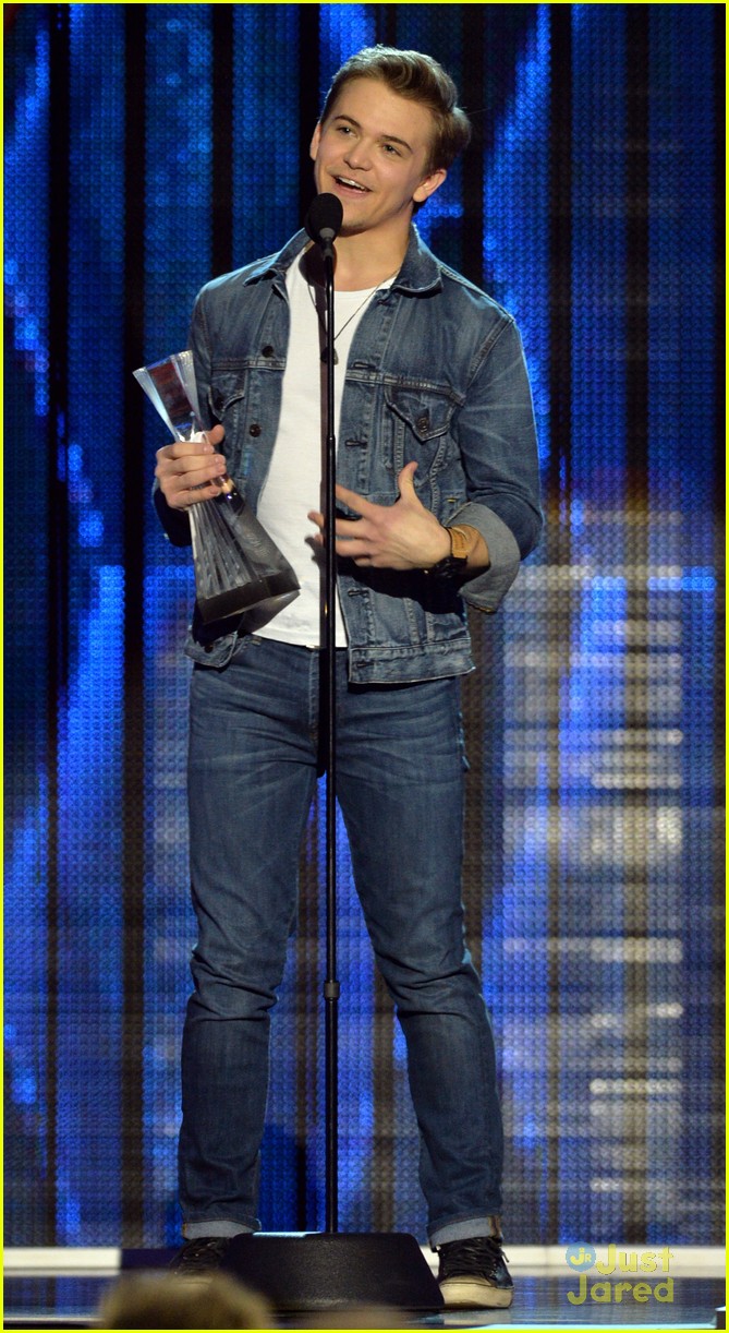 Hunter Hayes: CMT Artists of the Year 2013 - Pics & Performance!