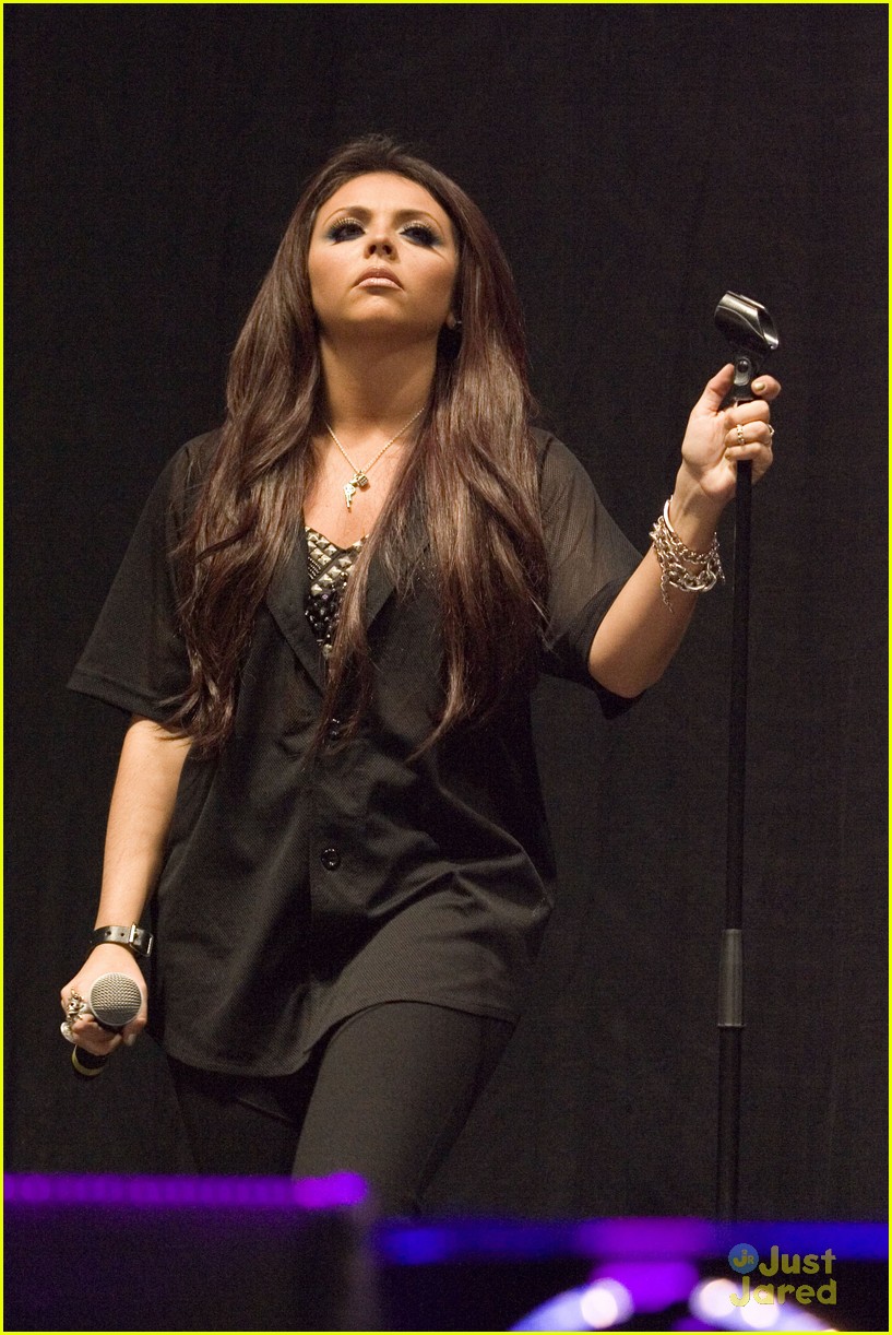 Little Mix: Clyde 1 Live Performance Pics!