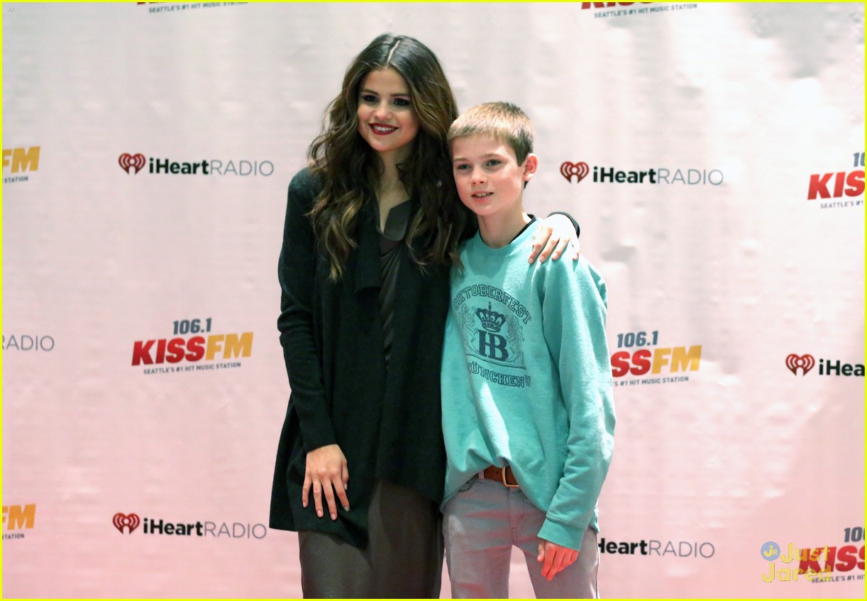Selena Gomez: 106.1 KISS FM Jingle Ball in Seattle!