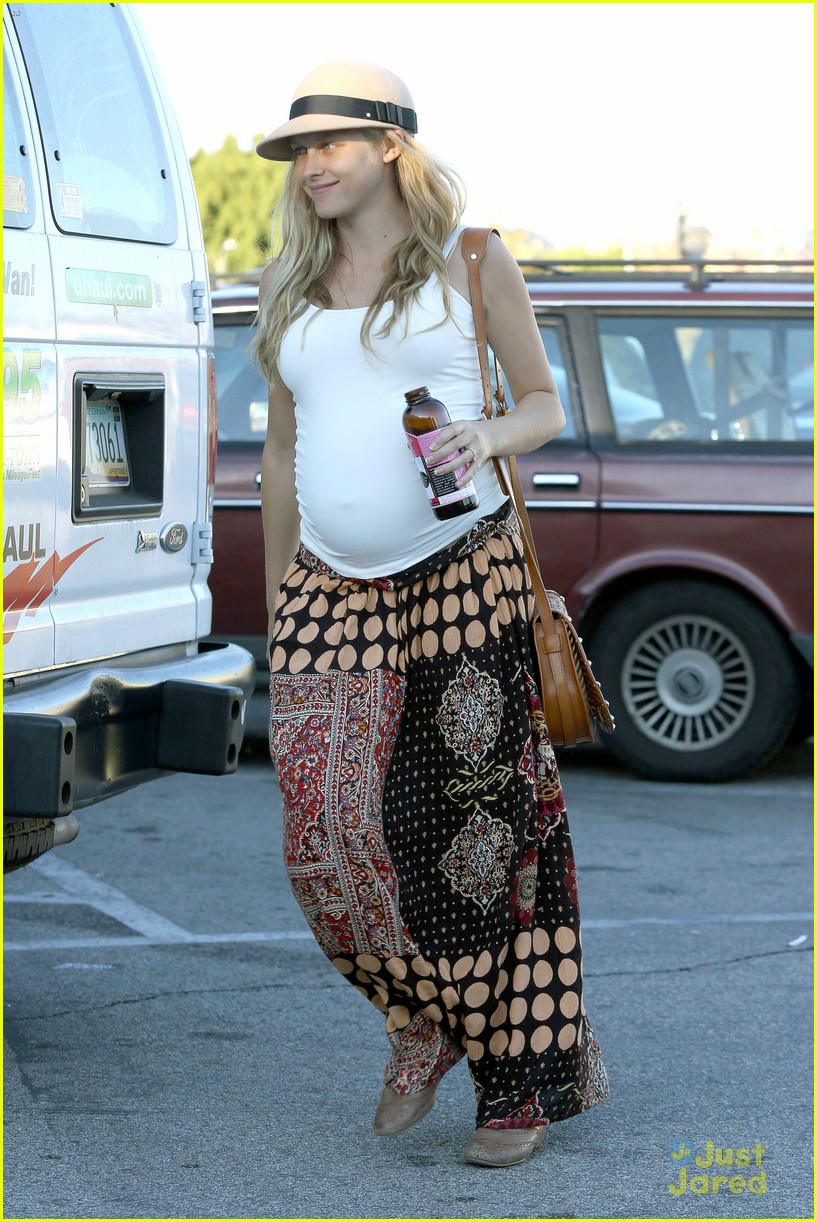 Teresa Palmer Steps Out After Wedding to Mark Webber - See the Ring!