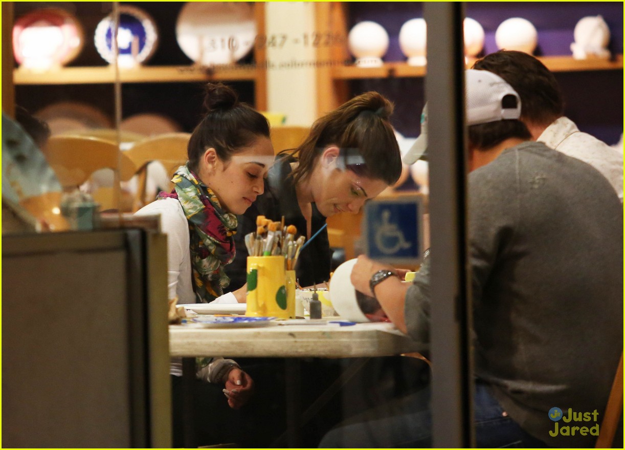 Ashley Greene & Blanda Eggenschwiler: Friday Night Ceramics!