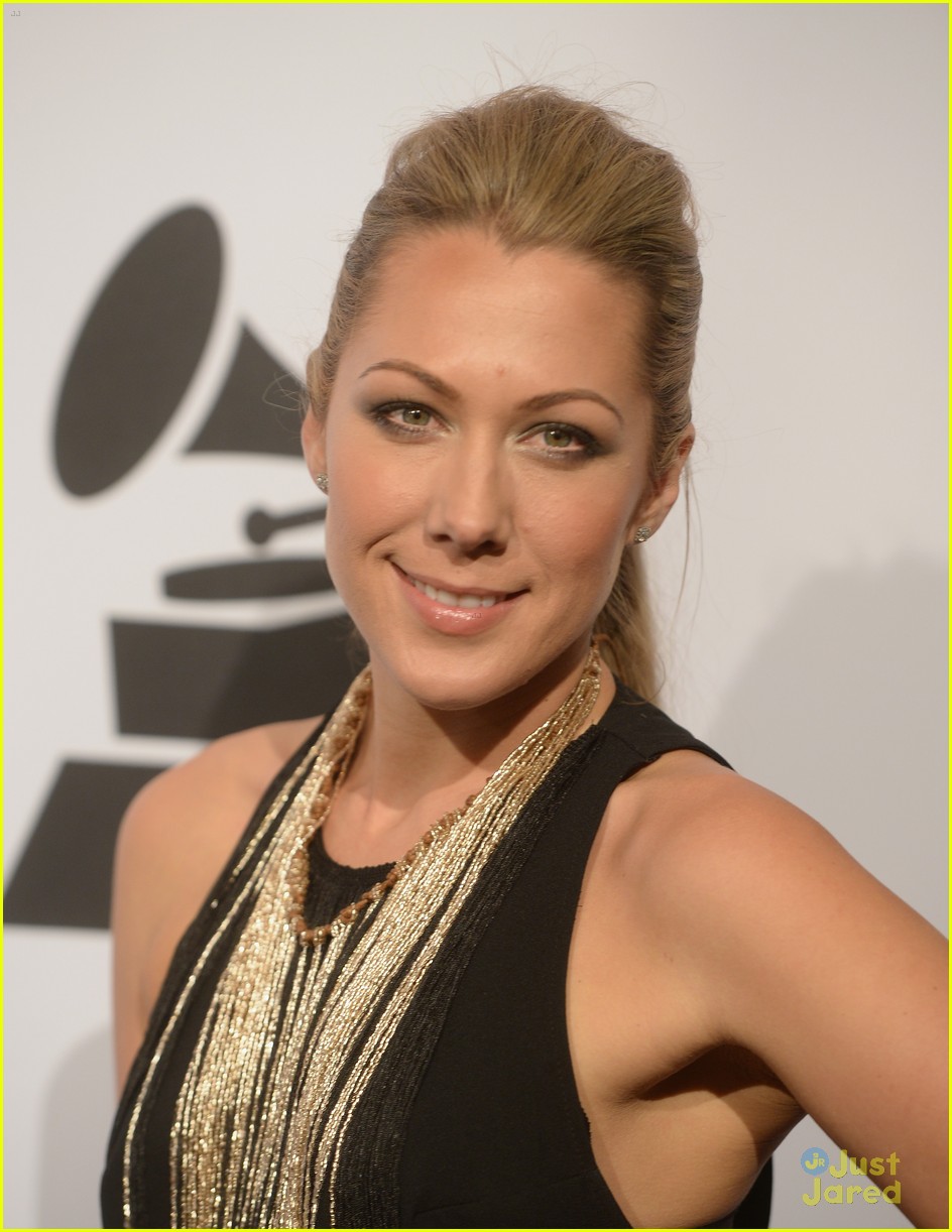 Colbie Caillat - Grammys 2014 Red Carpet