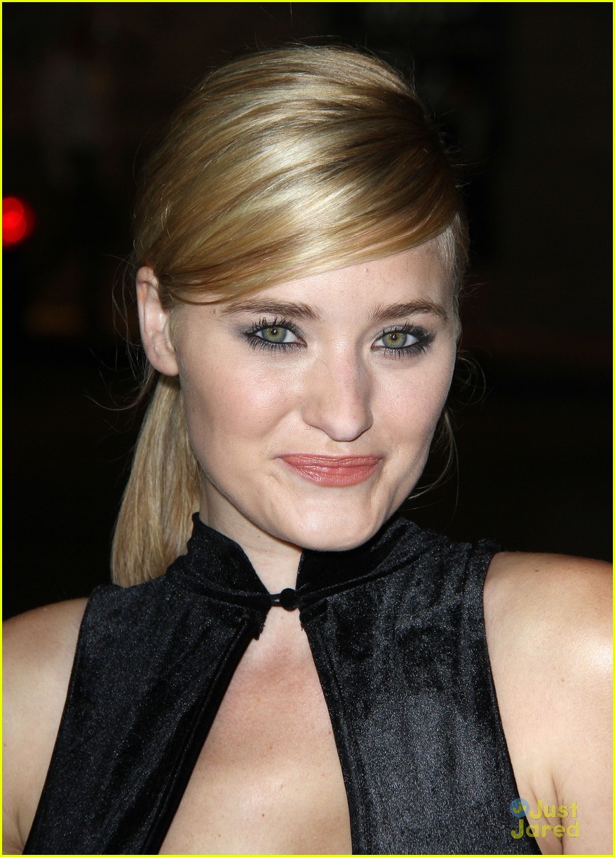 Debby Ryan & AJ Michalka: 'That Awkward Moment' Premiere Pretty