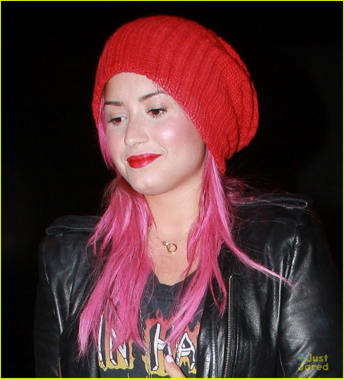 Demi Lovato: New Pink Hair for 'Neon Lights' Tour!